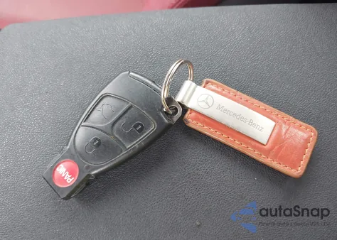 2005 Mercedes-Benz Slk 350 z USA, uszkodzony, nr VIN WDBWK56F55F033852